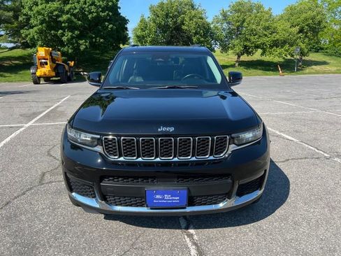 Used 2021 Jeep Grand Cherokee L Limited w/ MOPAR Finishing Package AWD/4WD image 3