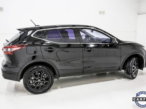 Used 2021 Nissan Rogue Sport S image 8
