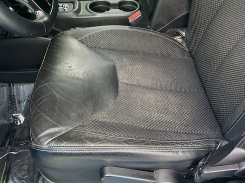 Used 2017 Jeep Wrangler Unlimited Sahara image 20