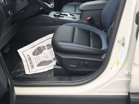 New 2025 Ford Bronco Sport Outer Banks image 13