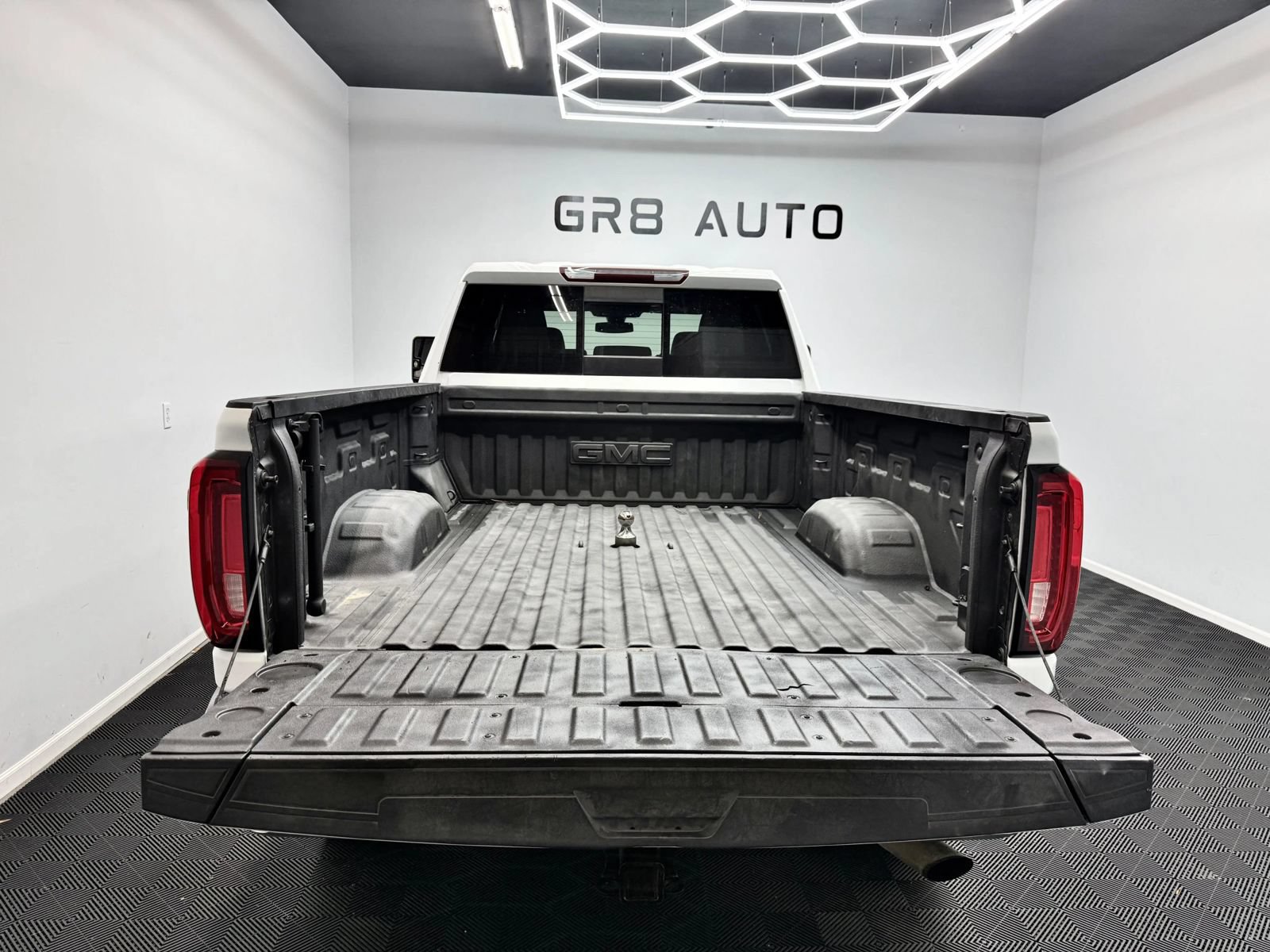 Used 2020 GMC Sierra 2500 SLT AWD/4WD image 9