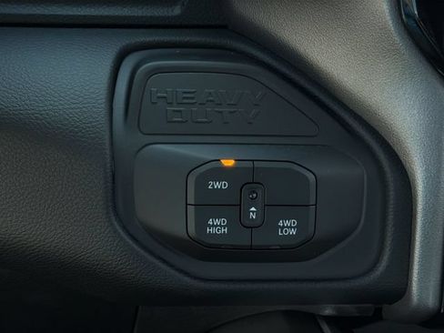 New 2026 RAM 2500 Laramie w/ Night Edition AWD/4WD image 25