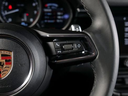 Used 2023 Porsche Macan image 22