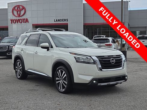 Used 2023 Nissan Pathfinder Platinum w/ Cargo Package image 1