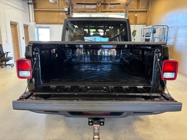Used 2023 Jeep Gladiator Sport w/ Trailer Tow Package AWD/4WD image 22