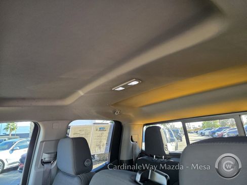 Used 2025 GMC Sierra 1500 SLE w/ Preferred Package image 14