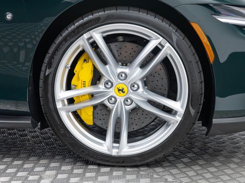 Used 2025 Ferrari Roma Spider RWD image 51