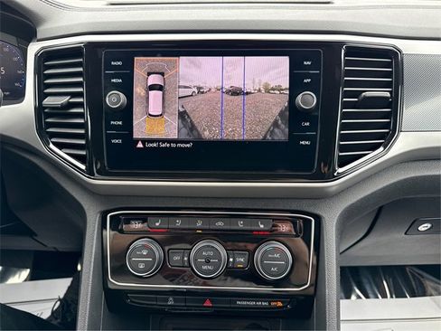 Used 2021 Volkswagen Atlas Cross Sport SEL Premium image 34