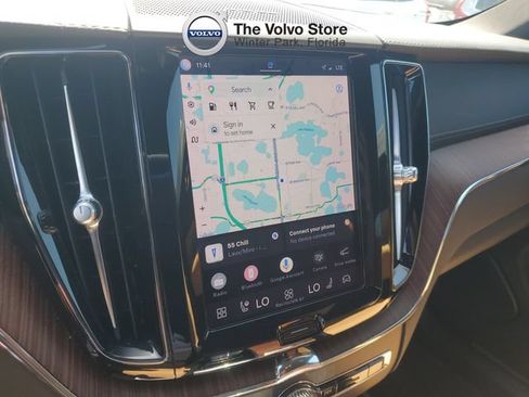 Certified 2023 Volvo XC60 B5 Ultimate w/ Climate Package AWD/4WD image 23