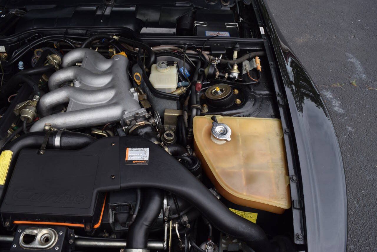 Used 1988 Porsche 944 Turbo Coupe RWD image 81