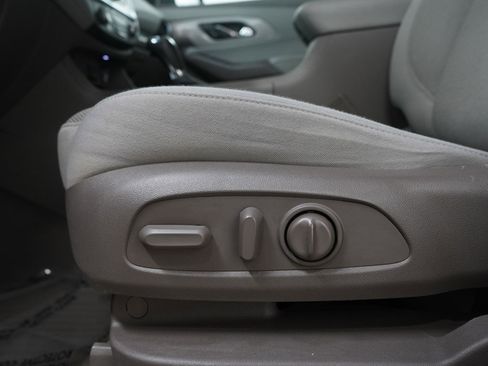 Used 2020 Chevrolet Traverse LT w/ Driver Confidence II Package image 23