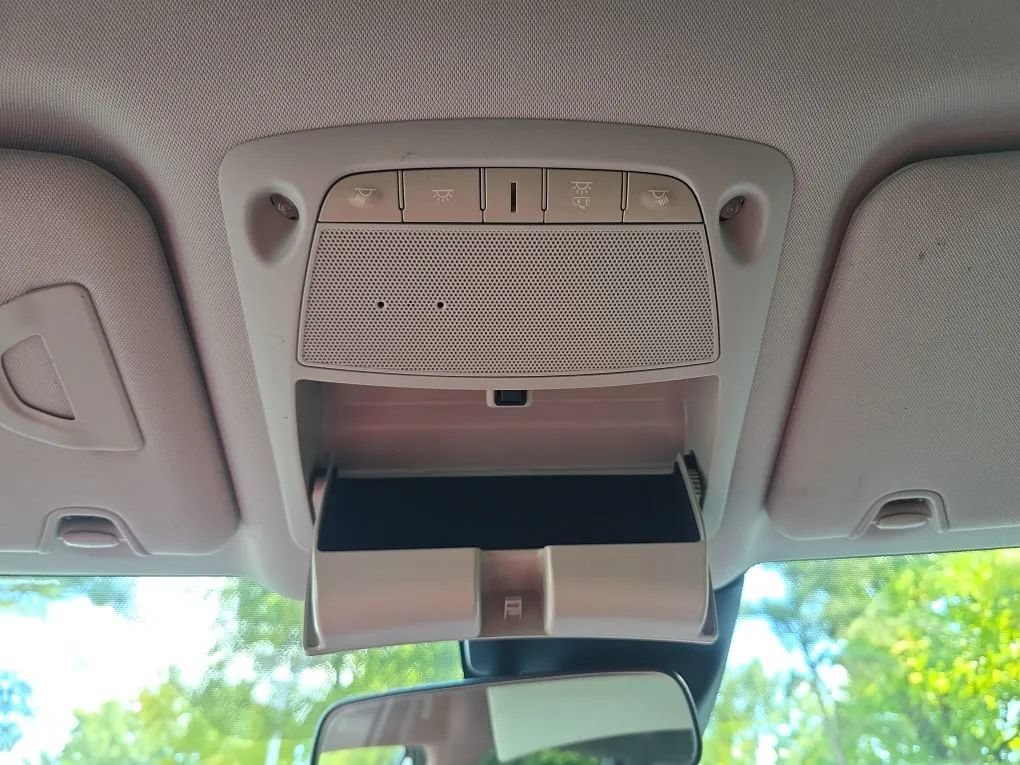 Used 2020 Nissan Rogue SV FWD image 34