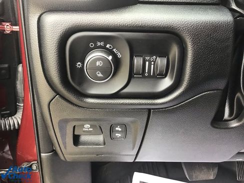 Used 2022 RAM 1500 Laramie image 37