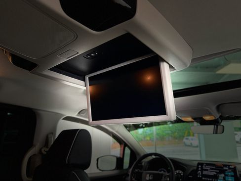 Used 2026 Honda Odyssey Elite image 37