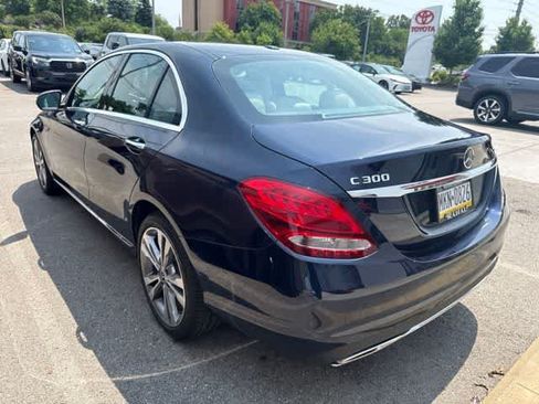 Used 2018 Mercedes-Benz C 300 4MATIC Sedan image 5