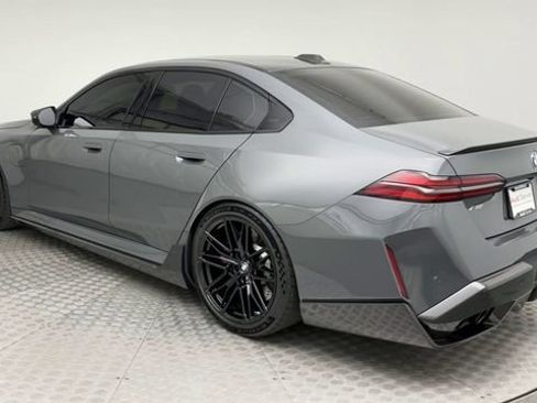 Used 2026 BMW M5 w/ Carbon Package AWD/4WD image 4