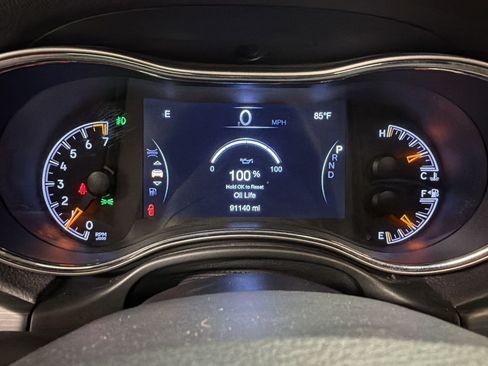 Used 2021 Jeep Grand Cherokee Limited RWD image 22