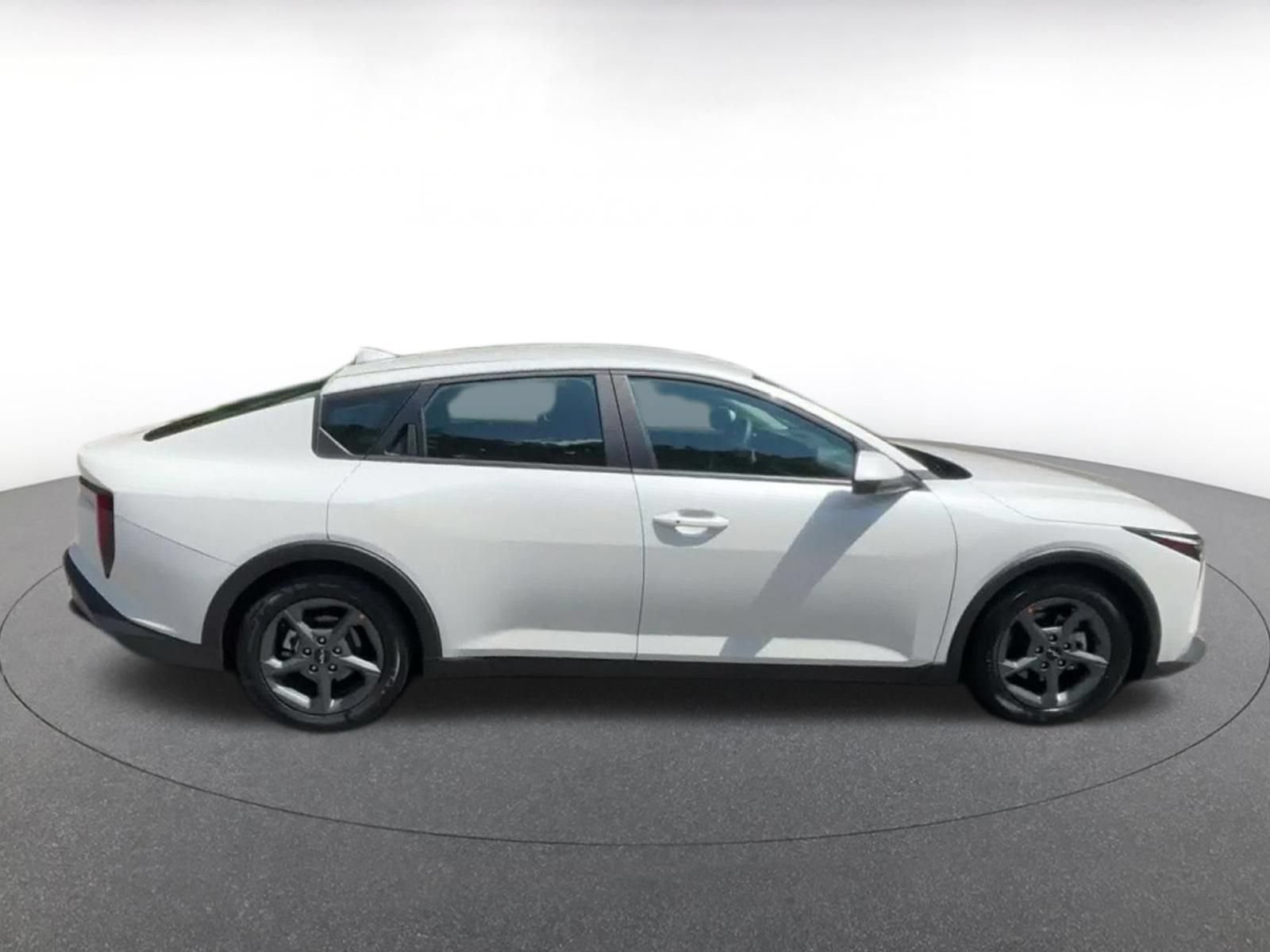 Used 2026 Kia K4 FWD image 15