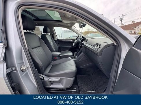 Certified 2023 Volkswagen Tiguan SE w/ Panoramic Sunroof Package AWD/4WD image 23