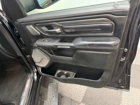 Used 2020 RAM 1500 Limited w/ Black Appearance Package AWD/4WD image 32