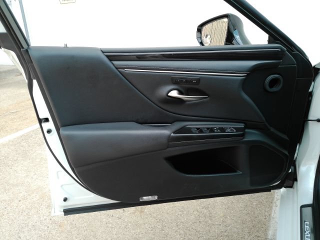 Used 2020 Lexus ES 350 w/ Premium Package FWD image 11