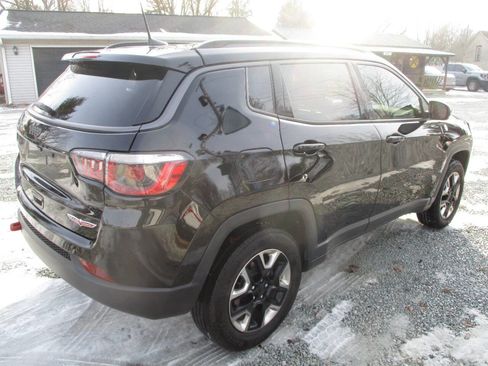 Used 2018 Jeep Compass Trailhawk w/ Cold Weather Group image 5