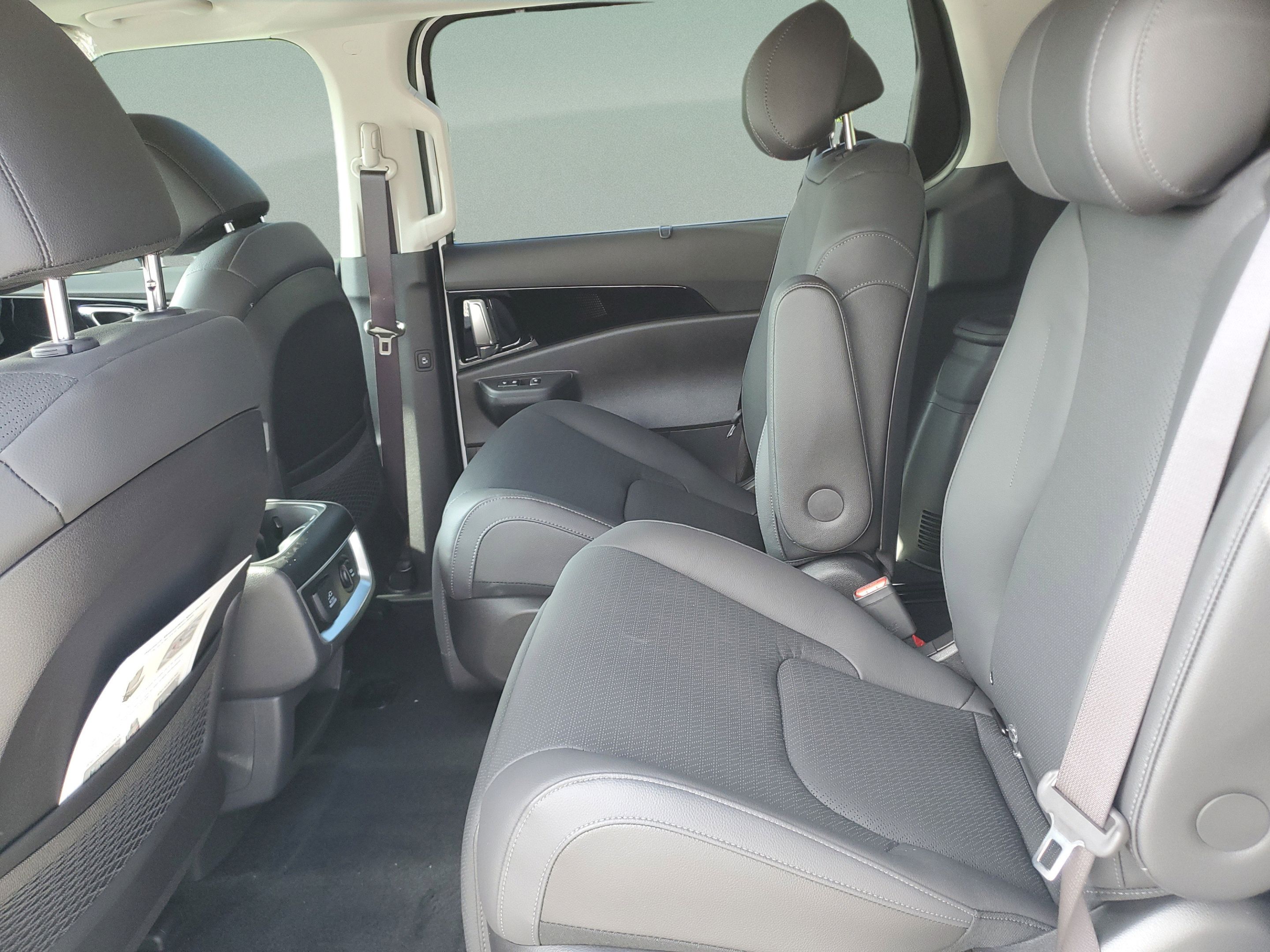 New 2026 Kia Carnival SX Prestige FWD image 6