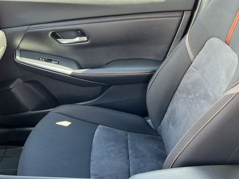 Used 2021 Nissan Sentra SR FWD image 12