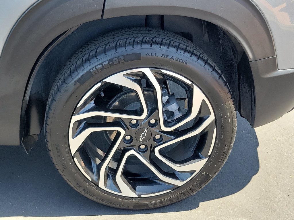 Used 2024 Chevrolet TrailBlazer RS AWD/4WD image 31