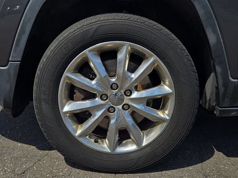 Used 2014 Jeep Cherokee Limited AWD/4WD image 9