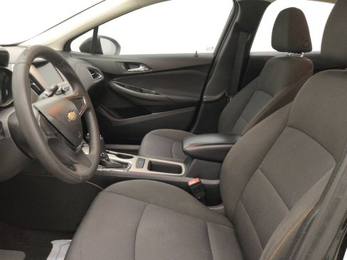 Used 2018 Chevrolet Cruze LS image 17