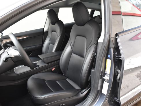 Used 2023 Tesla Model 3 Standard Range image 21