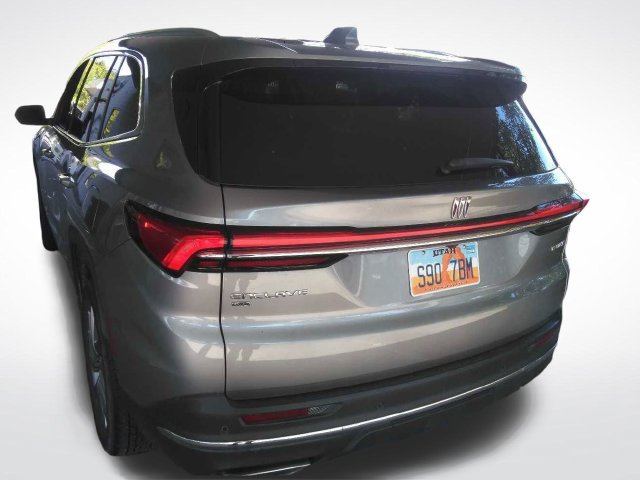 Used 2025 Buick Enclave Preferred AWD/4WD image 6