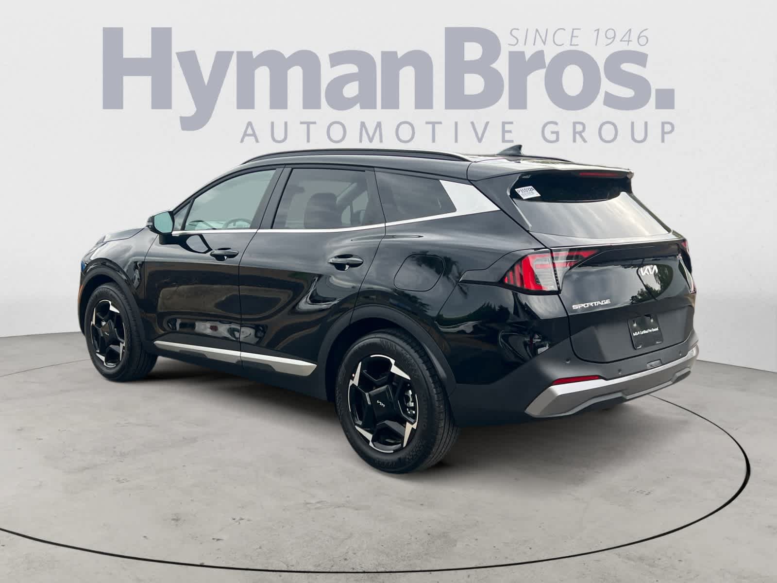 Certified 2026 Kia Sportage EX w/ EX Panorama Roof Package FWD image 6