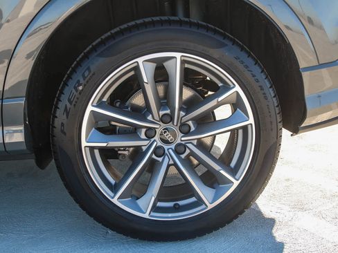 New 2025 Audi Q3 2.0T Premium image 14