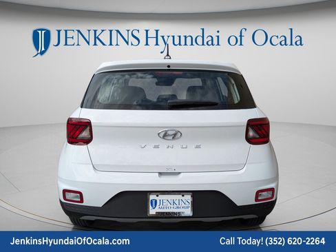 New 2026 Hyundai Venue SE FWD image 5