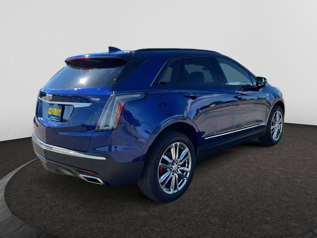 Certified 2026 Cadillac XT5 Sportv w/ LPO, Floor Liner Package AWD/4WD image 6