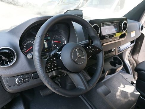 New 2025 Mercedes-Benz Sprinter 2500 image 6