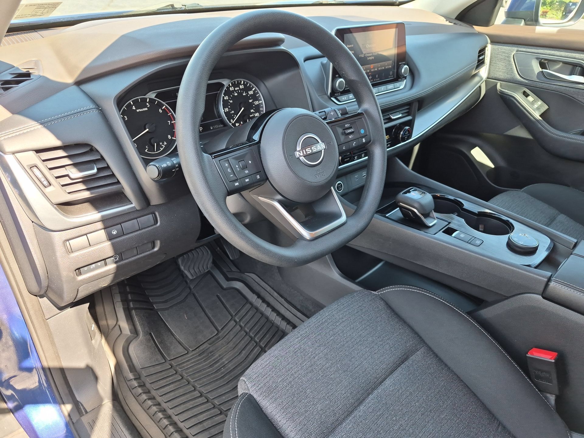 Used 2023 Nissan Rogue SV AWD/4WD image 10