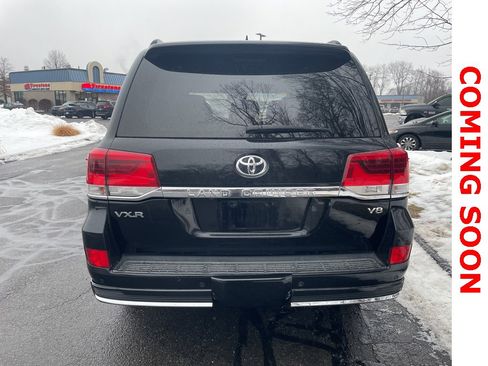 Used 2017 Toyota Land Cruiser image 5