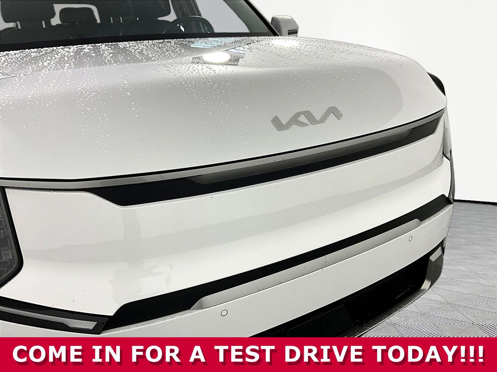 Used 2025 Kia EV9 Wind AWD/4WD image 30