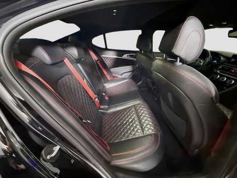 Used 2023 Genesis G70 3.3T w/ Sport Prestige Package image 27