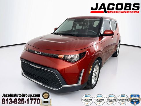 Used 2025 Kia Soul LX w/ LX Technology Package FWD image 1