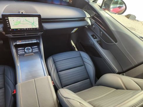 New 2026 Lincoln Nautilus Reserve w/ Jet Appearance Package AWD/4WD image 12