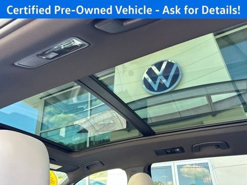 Certified 2024 Volkswagen Tiguan SE R-Line AWD/4WD image 22