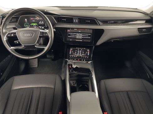 Used 2021 Audi e-tron Premium Plus w/ Premium Plus Package image 18