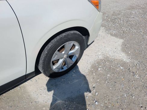 Used 2014 Subaru Forester 2.5i Premium w/ Popular Package #1 AWD/4WD image 12