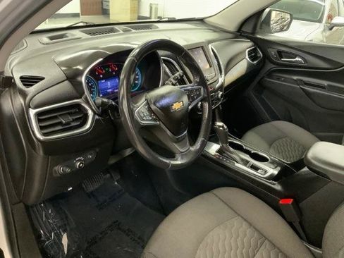 Used 2020 Chevrolet Equinox LT w/ Driver Convenience Package FWD image 10