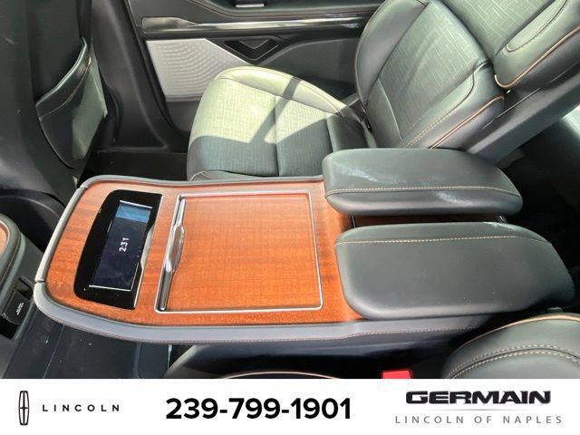 Used 2025 Lincoln Navigator L Black Label AWD/4WD image 13