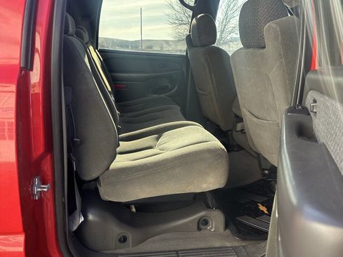 Used 2004 Chevrolet Avalanche Z71 w/ Preferred Equipment Group image 18